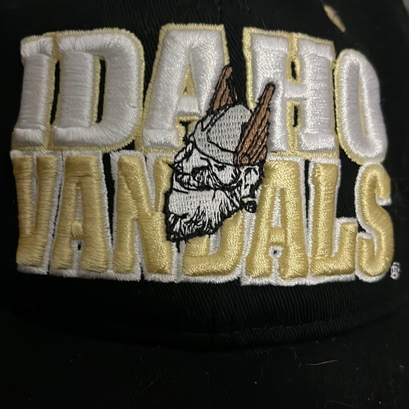 Men's The Game Black Idaho Vandals Classic Bar Structured Adjustable Hat - Picture 9 of 11